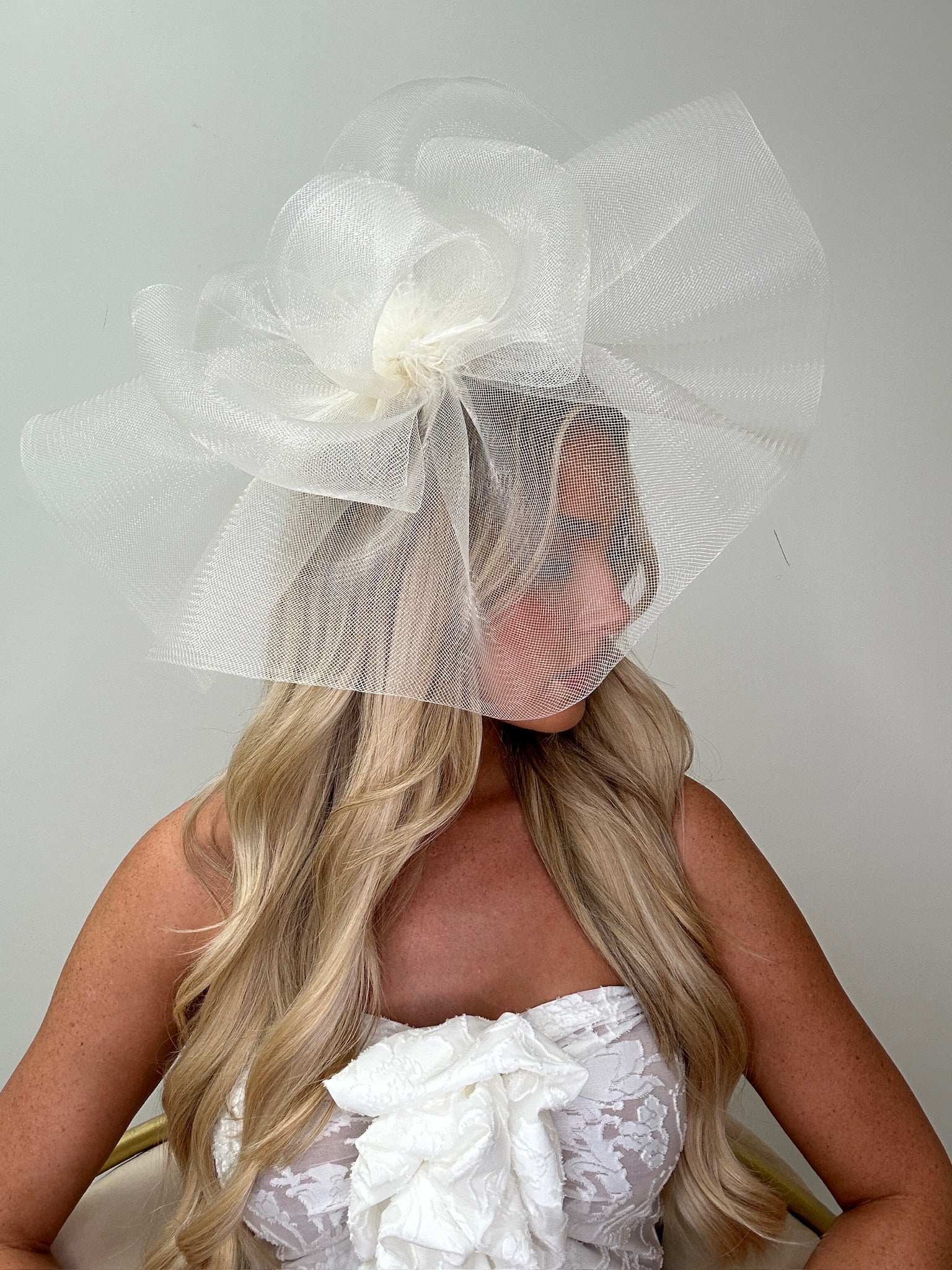 Loop Feather Fascinator Headband Cream