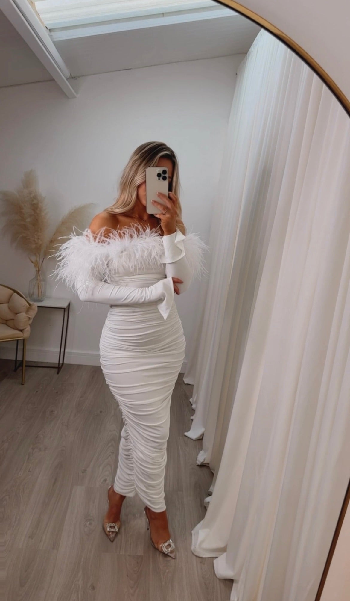 Carrie Ostrich Maxi White