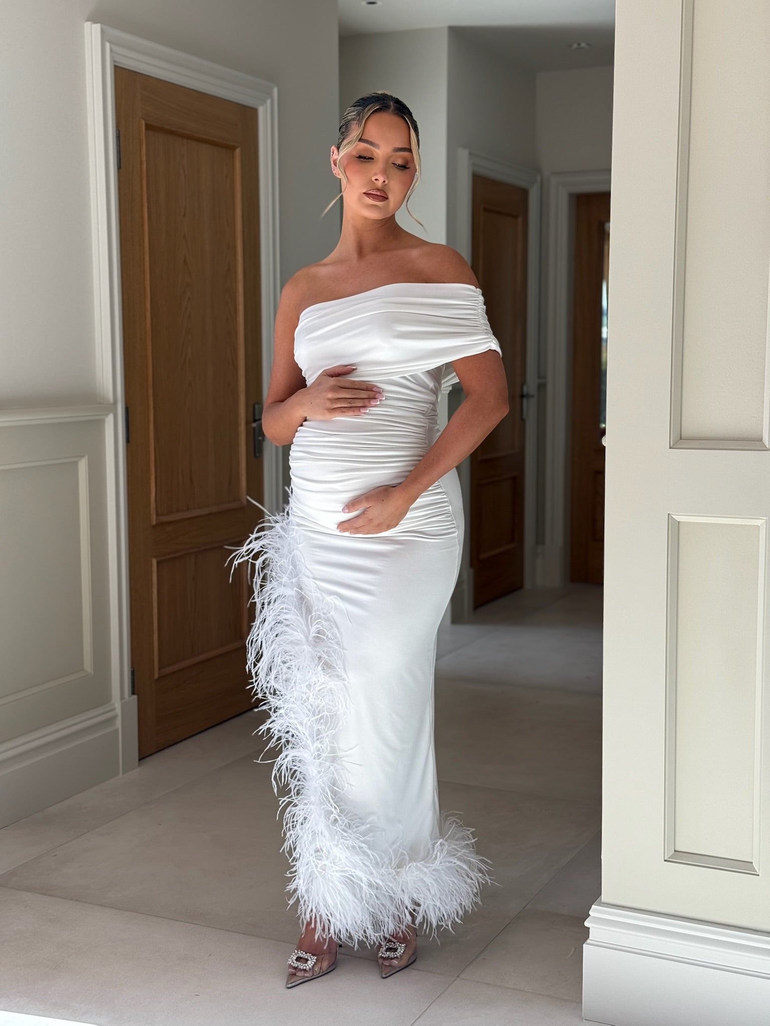White April Sleeveless Ostrich Feather Midi Dress | Luxury Dresses