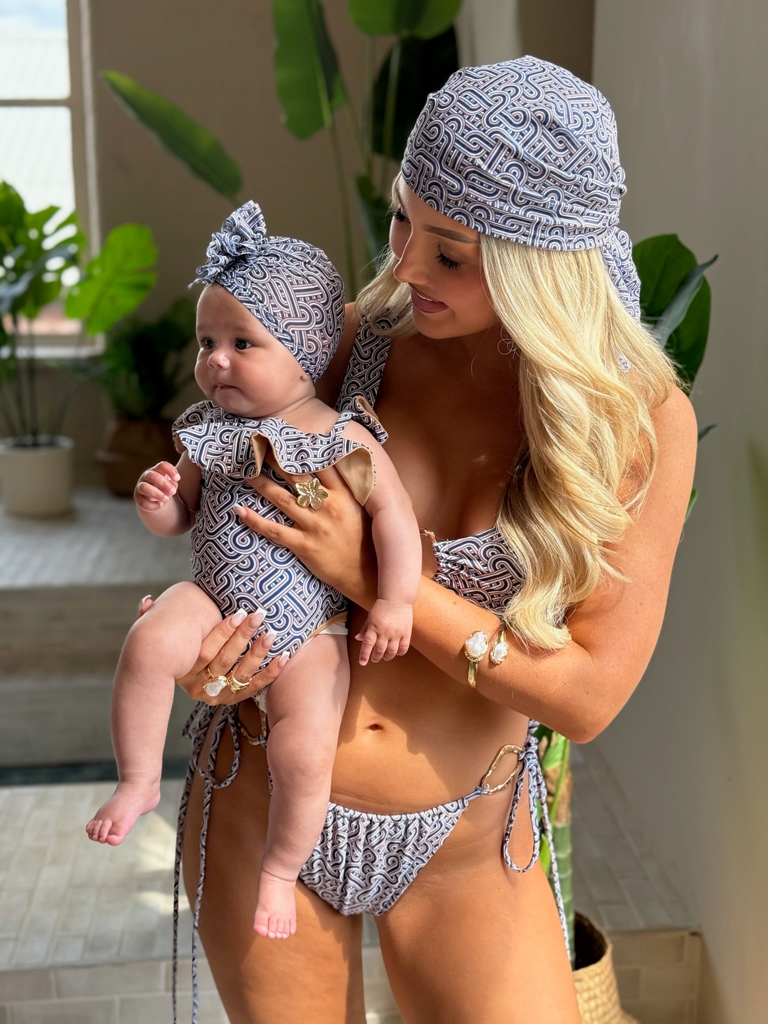 Mini St. Tropez Ruffle shoulder Swimsuit