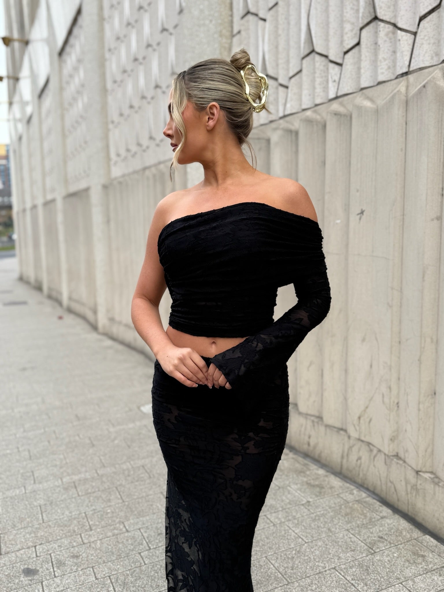 Eden One Sleeve Two Piece Set Black Floral