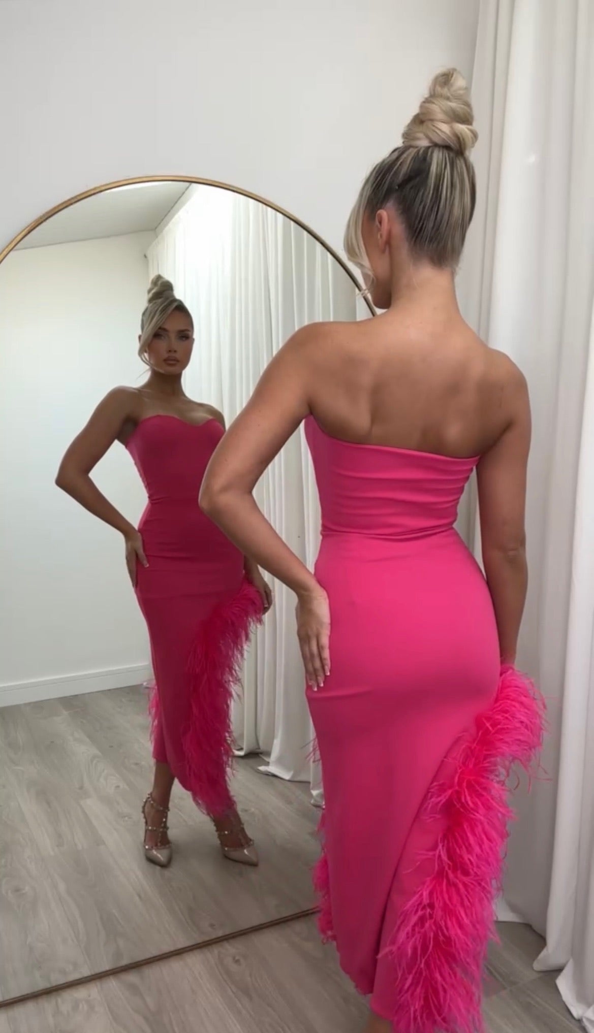 Amara sleeveless Dress Hot Pink