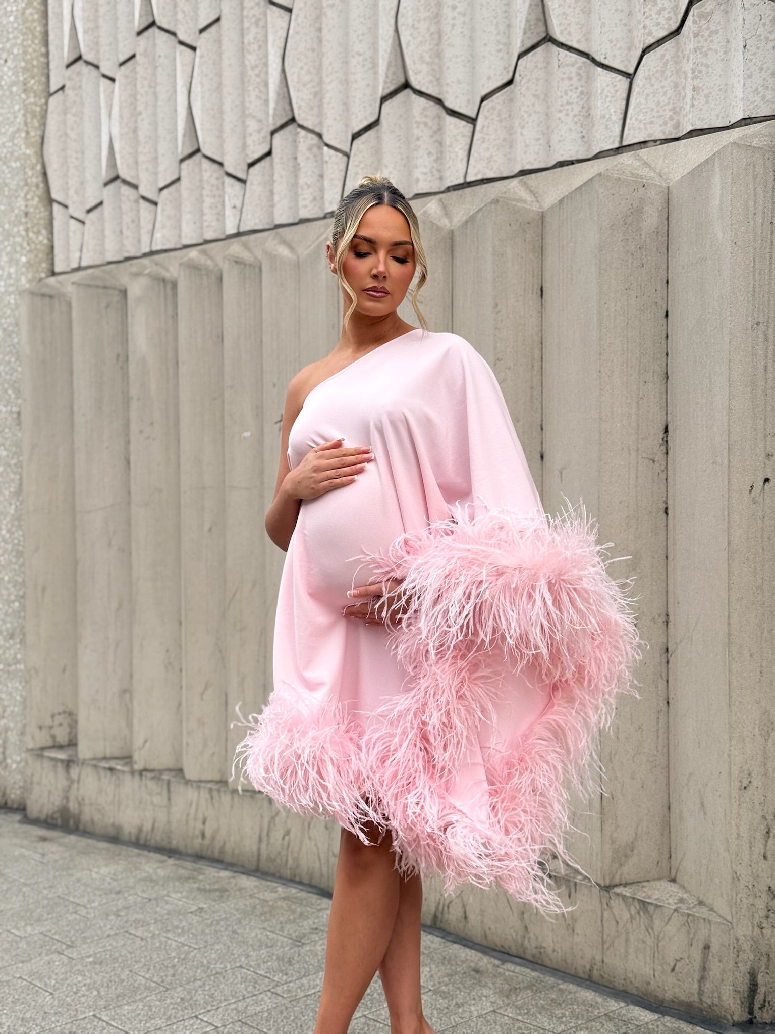 Capri maternity Mini Dress baby pink