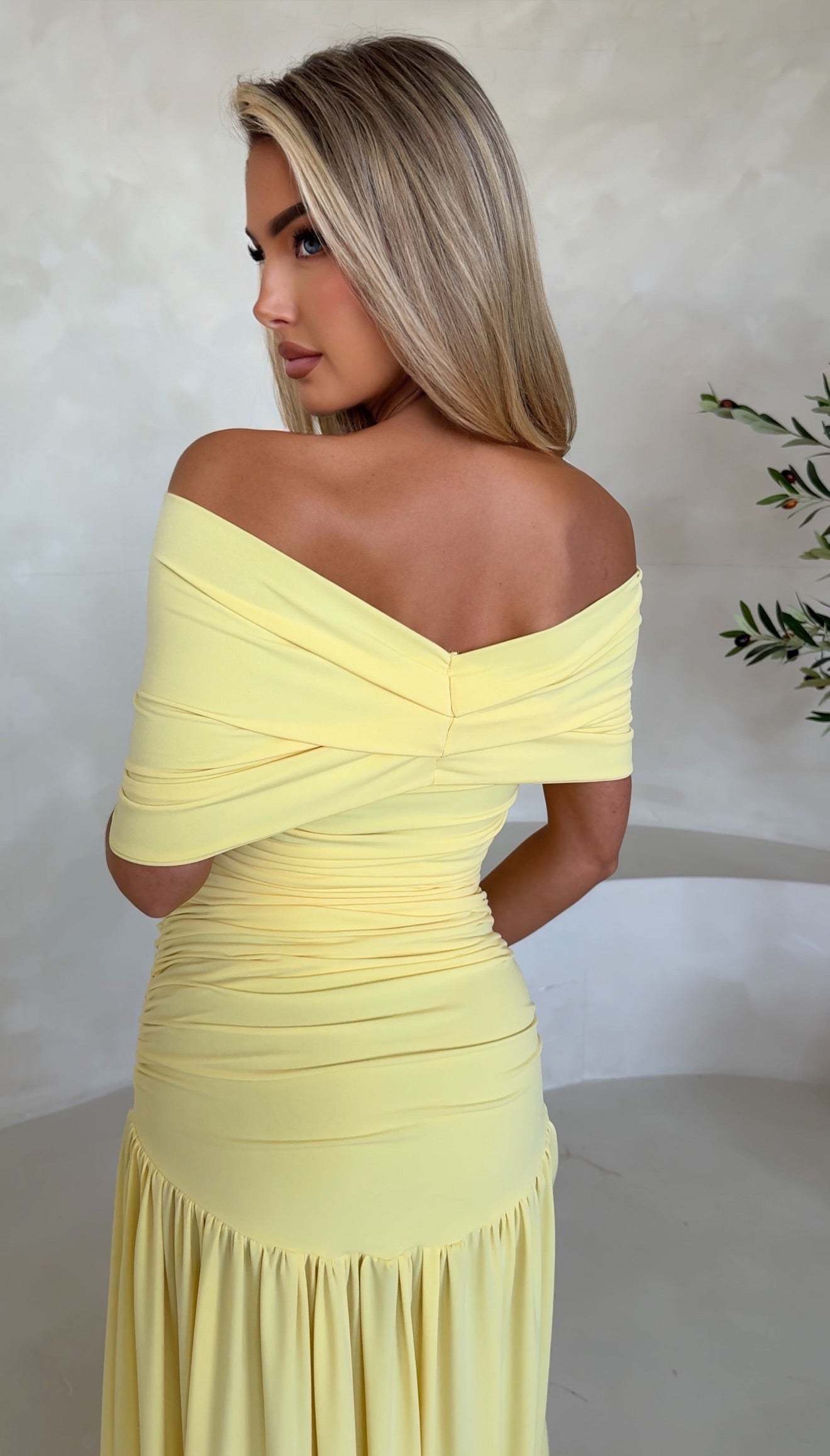 Isla Off the Shoulder maxi Dress Yellow