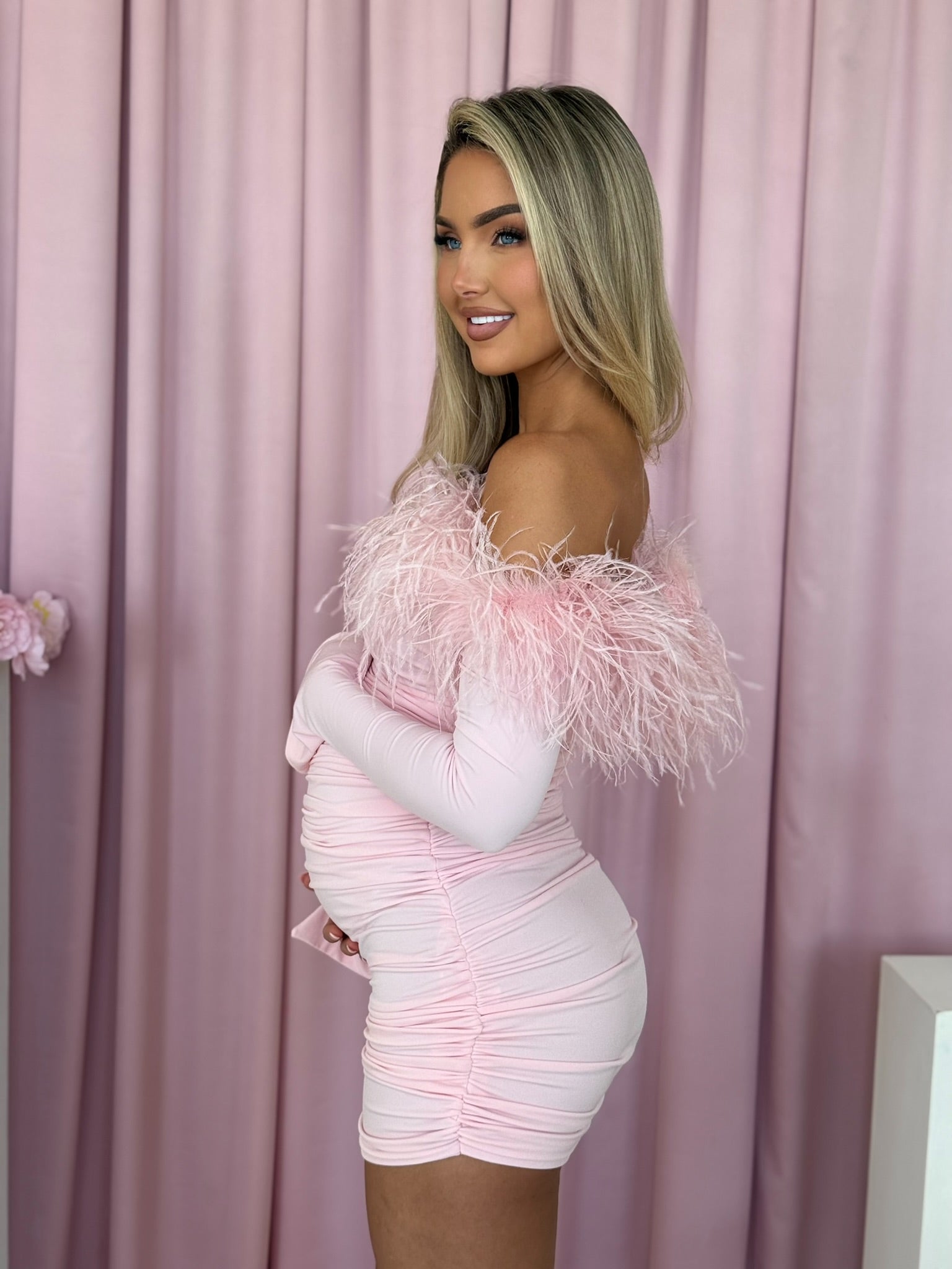 Carrie Ostrich Maternity Mini Baby Pink
