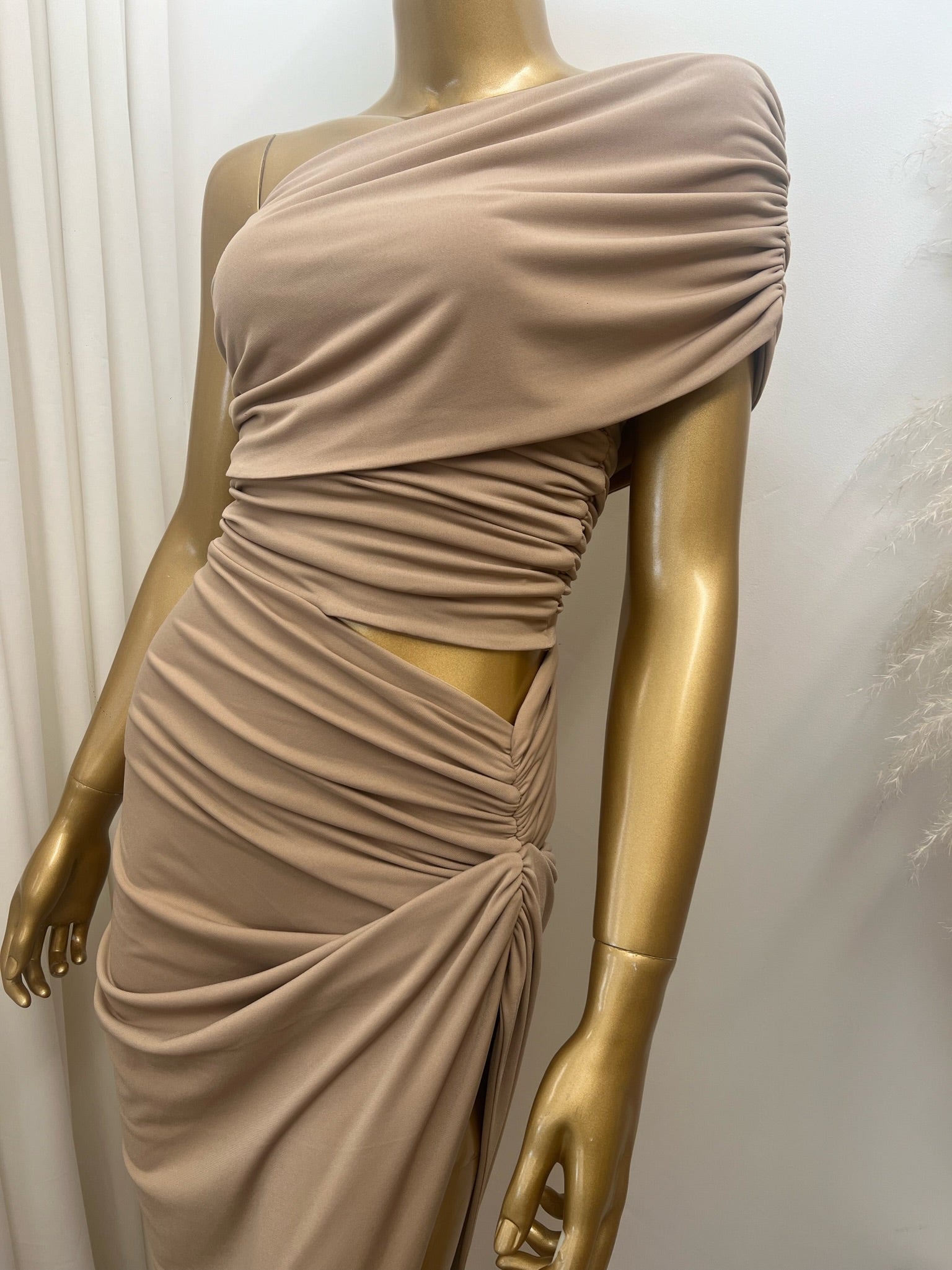 Olivia Asymmetric sleeveless Dress beige