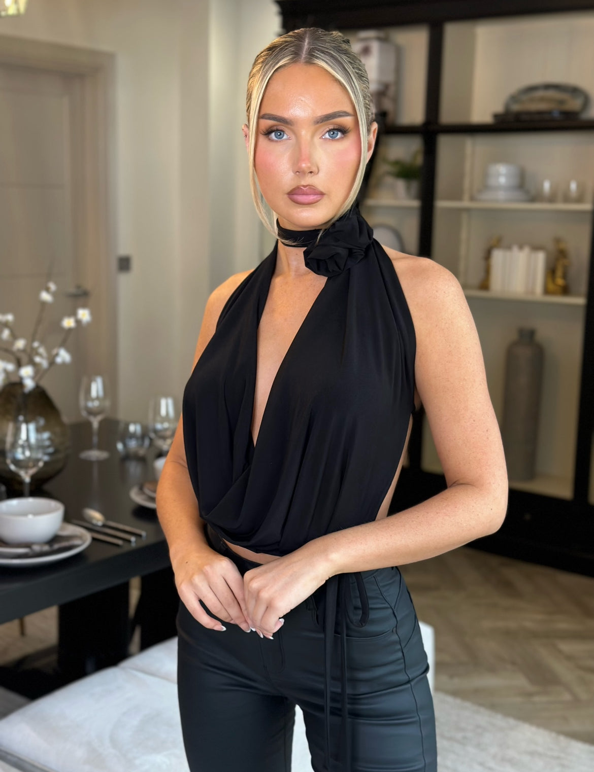 Rose Top Black