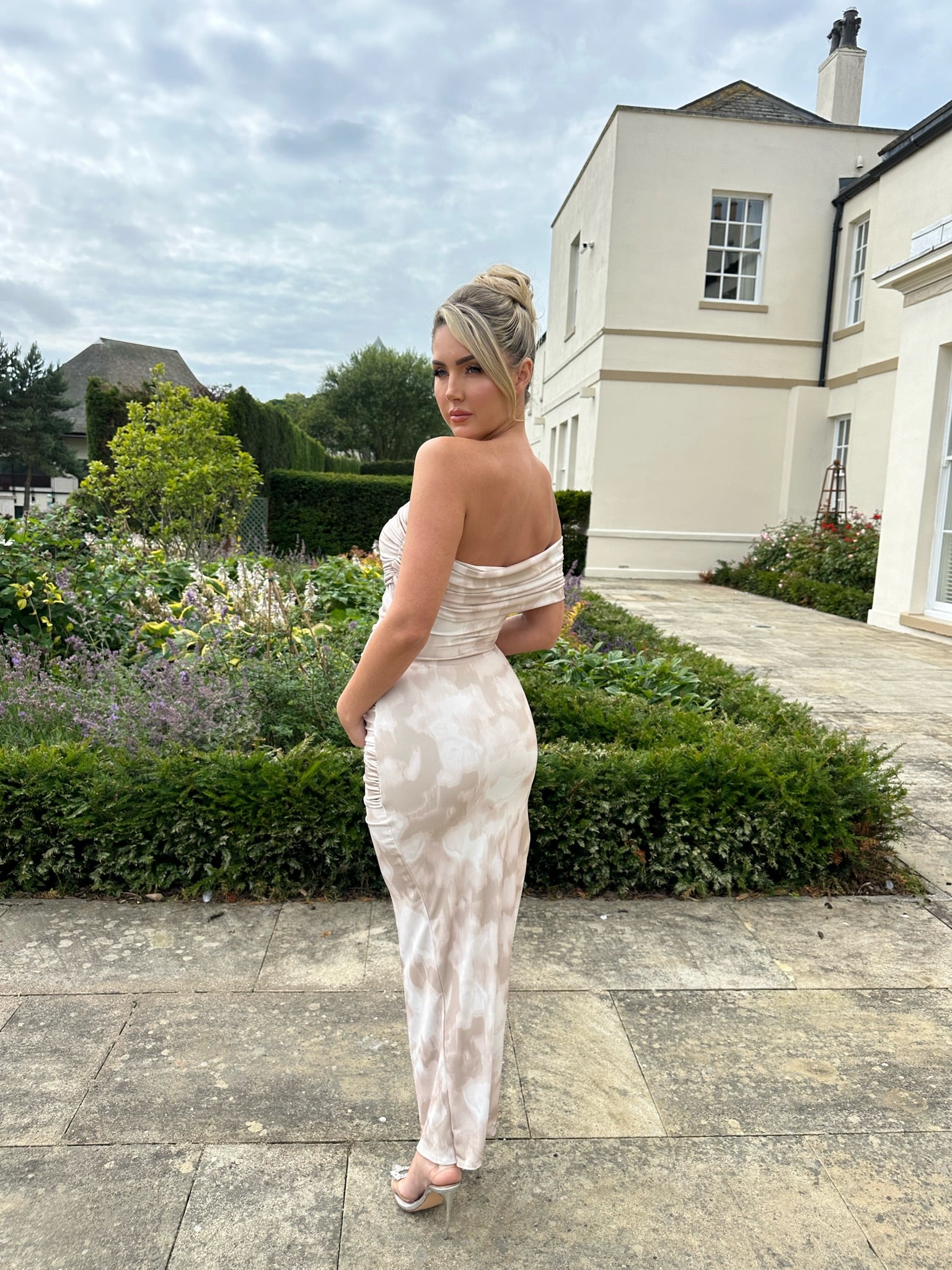 April Sleeveless Maternity Dress Nude Smudge