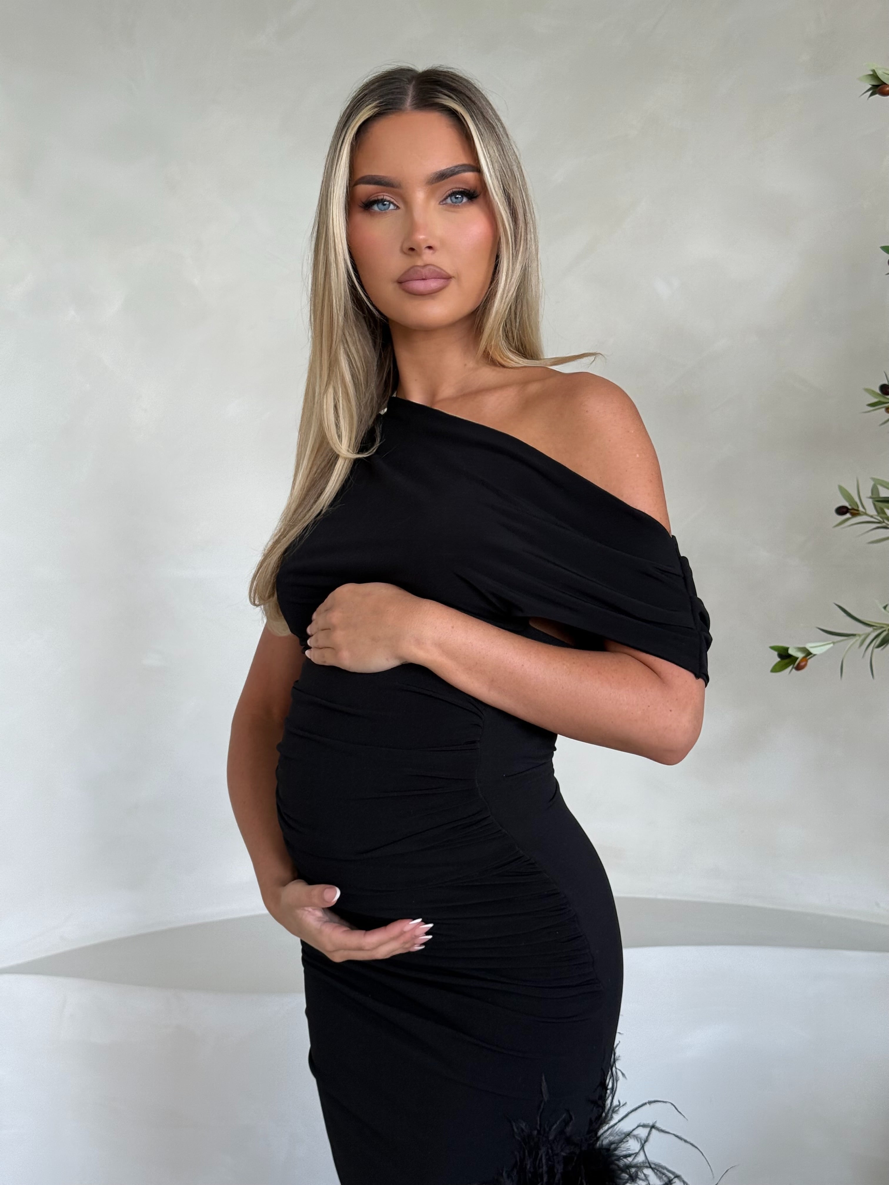 Sydney Maternity Ostrich Feather Dress Black