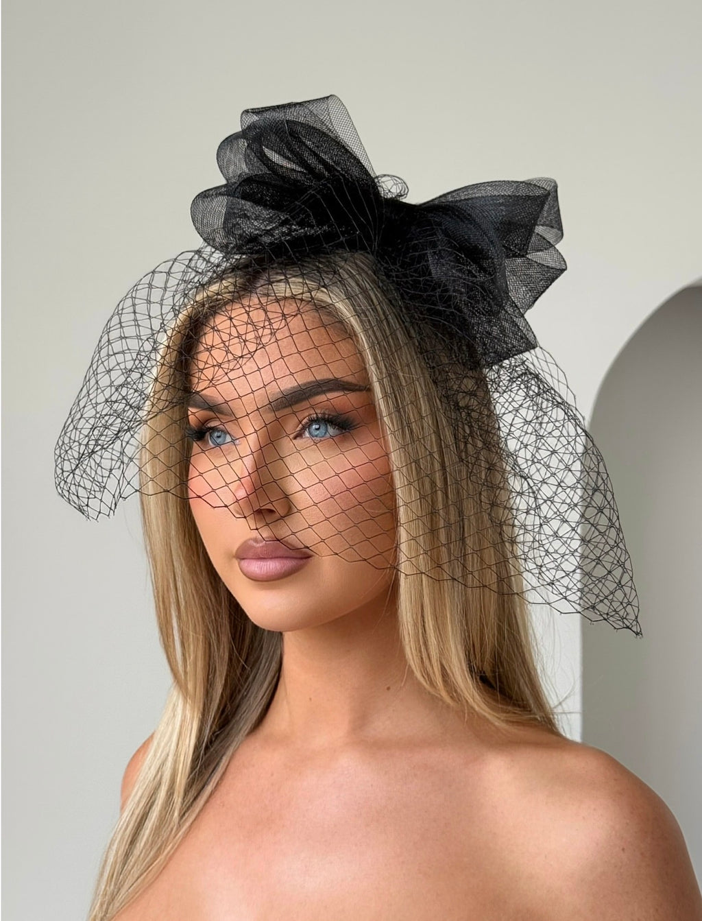 Whittall & Shon Black Fascinator Headband with Bow & Net Veil Black Wool Felt Evening Headband With Veil on Face , Moon  main image 3